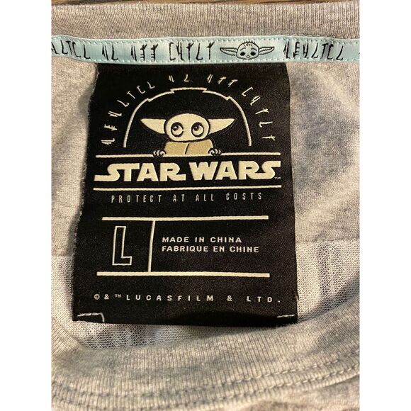 Disney Grogu/Yoda Star Wars Mandalorian Long Sleeve 50 Year Anniversary‎ Large - Picture 6 of 9